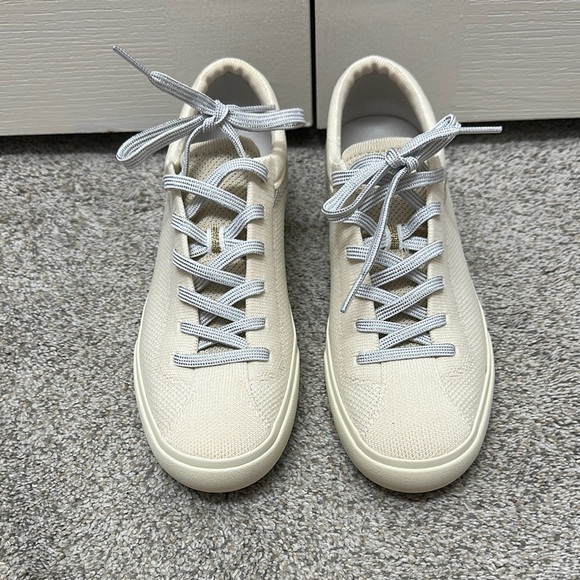Rothy’s The Lace Up Diamond Twill Sneakers - Picture 3 of 9